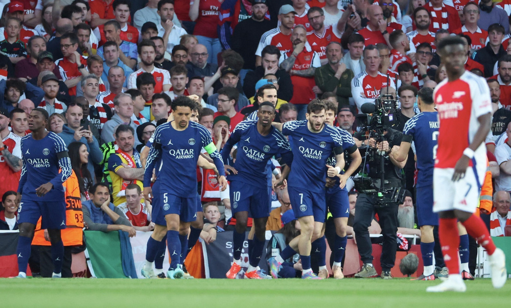 马卡：皇马本赛季防空能力薄弱，失球中有三成为对手头球破门