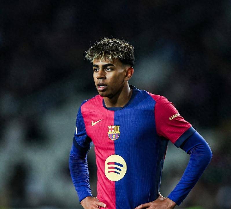 赖斯接受俱乐部官方采访，谈到自己的能力、意志力、状态以及定位球