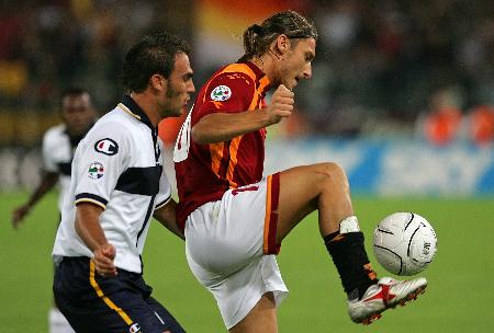 意媒：罗马赴英格兰进行集训，将在英格兰队训练基地进行训练