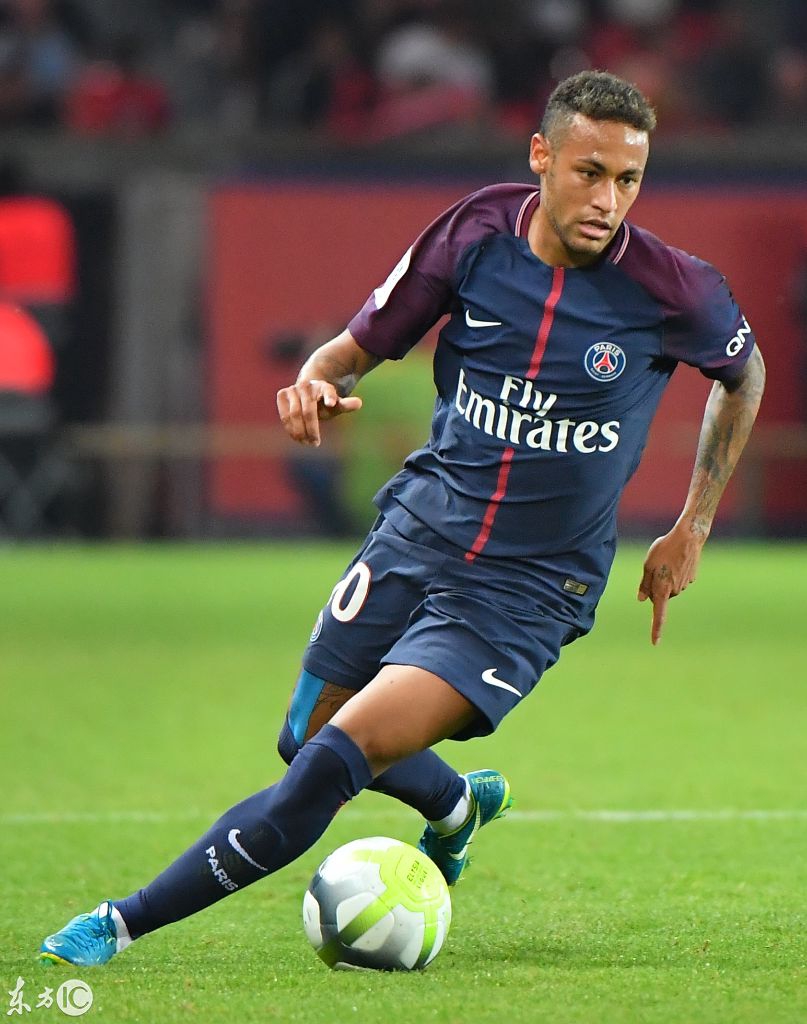 东契奇和里夫斯成1971年来湖人首对同砍35+的后场组合